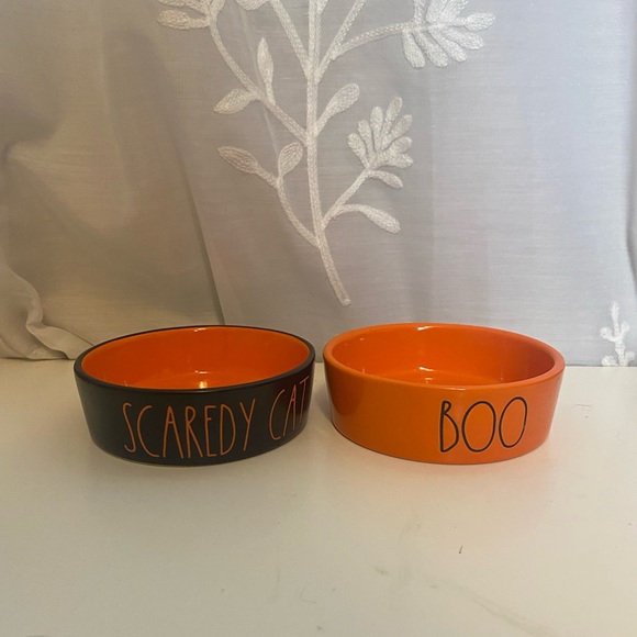 RAE DUNN Halloween Cat Food Pet Dish Bowl Set of 2 Scaredy Cat & Boo